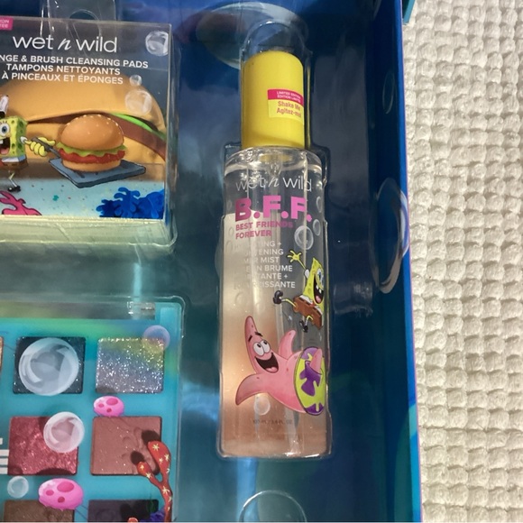 Wet n Wild SpongeBob SquarePants Limited Ed Makeup Collection Set in PR Box NEW - Picture 13 of 15